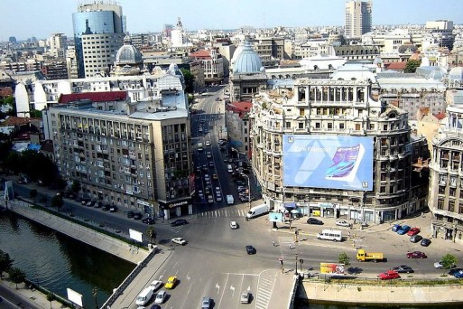 800px-Bucharest-Calea-Victoriei-Aerial-View.jpg